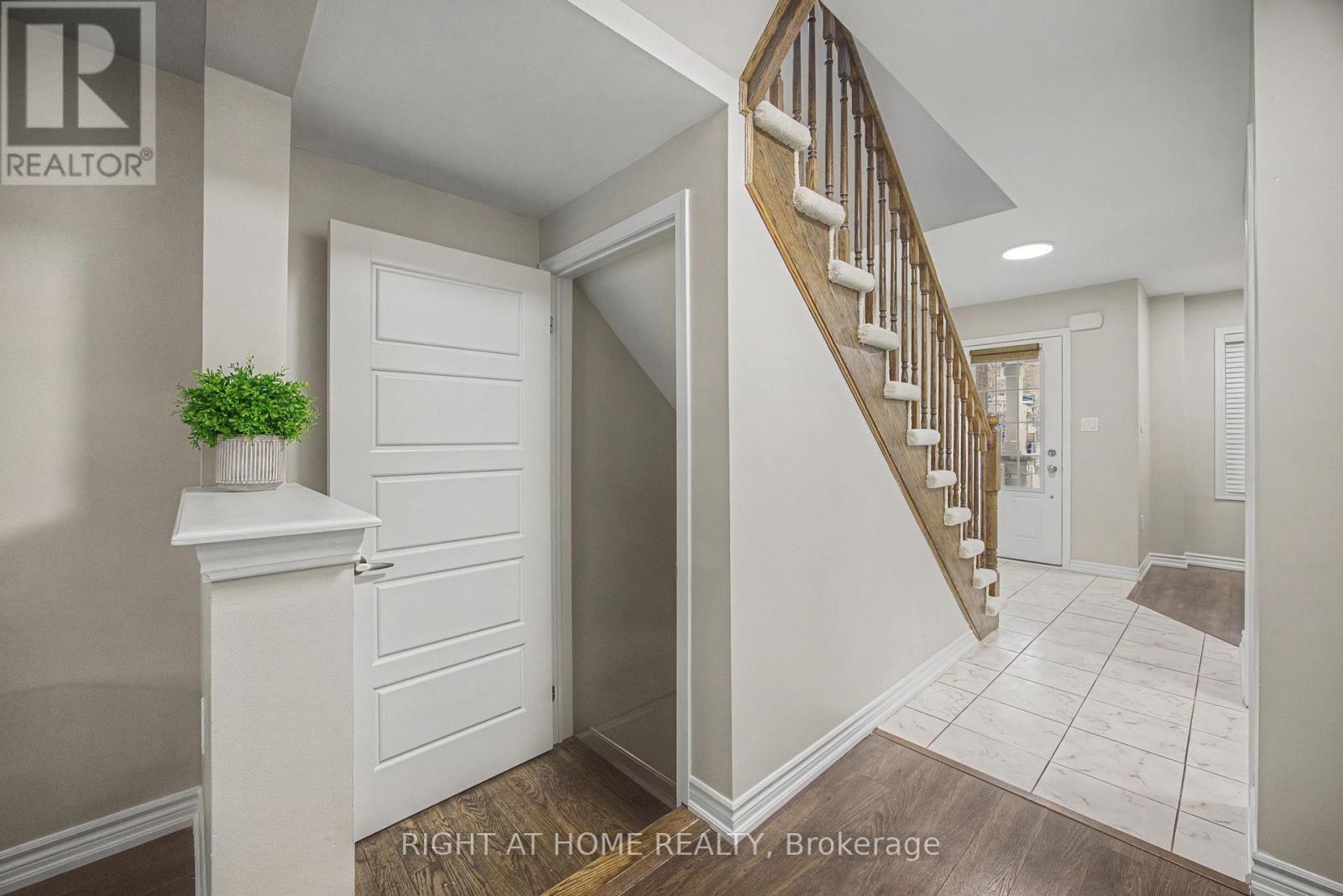 1235 Mulroney Heights, Milton, Ontario  L9E 1G1 - Photo 11 - W13002018