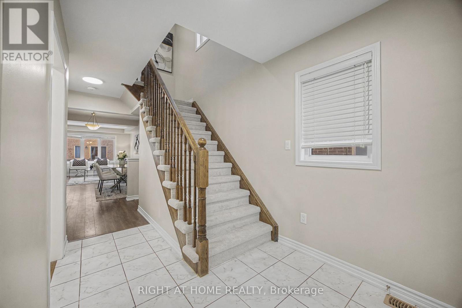 1235 Mulroney Heights, Milton, Ontario  L9E 1G1 - Photo 8 - W13002018