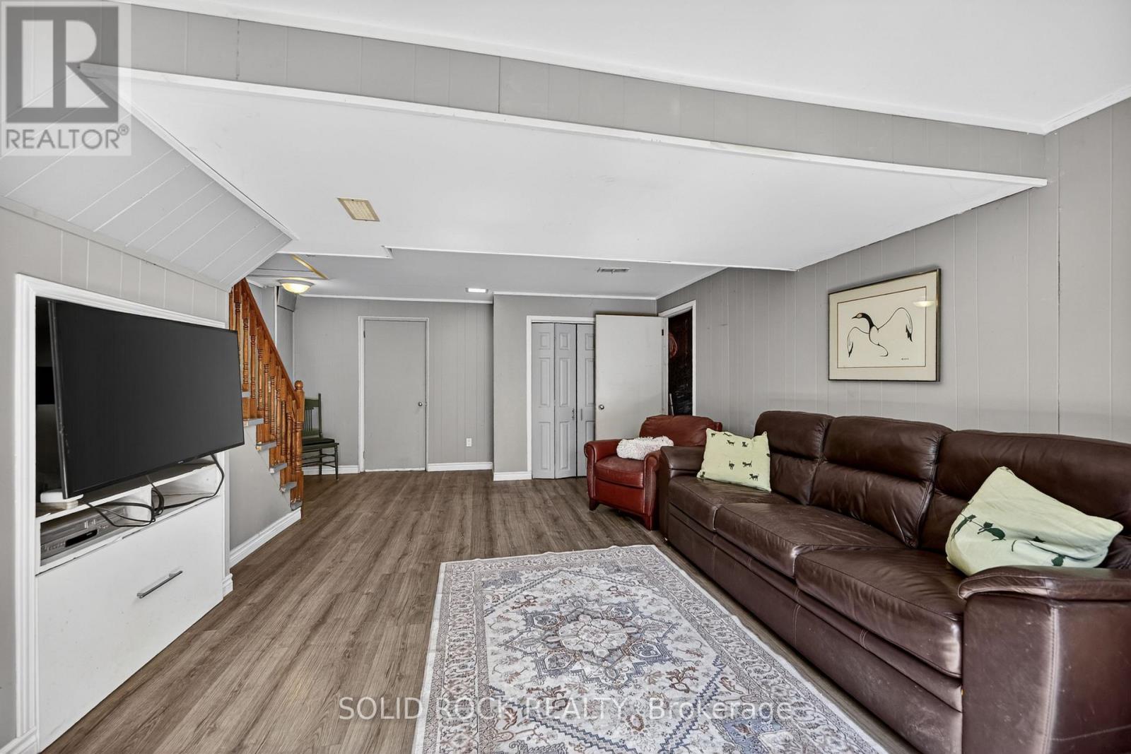 209 Reynolds Drive E, Brockville, Ontario  K6V 1X8 - Photo 34 - X12980814