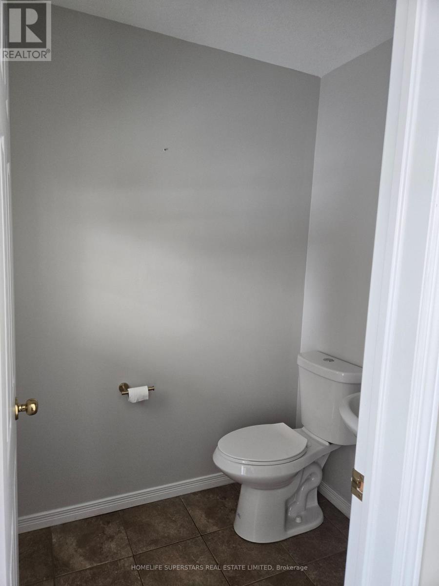 11 Talon Drive, Woodstock, Ontario  N4V 0A5 - Photo 3 - X13001894