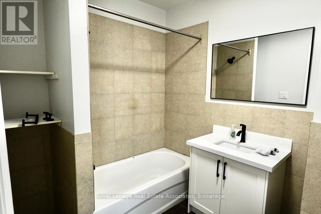 Unit 2 - 246 Marlborough Street, Brantford, Ontario  N3S 4T3 - Photo 5 - X13001978