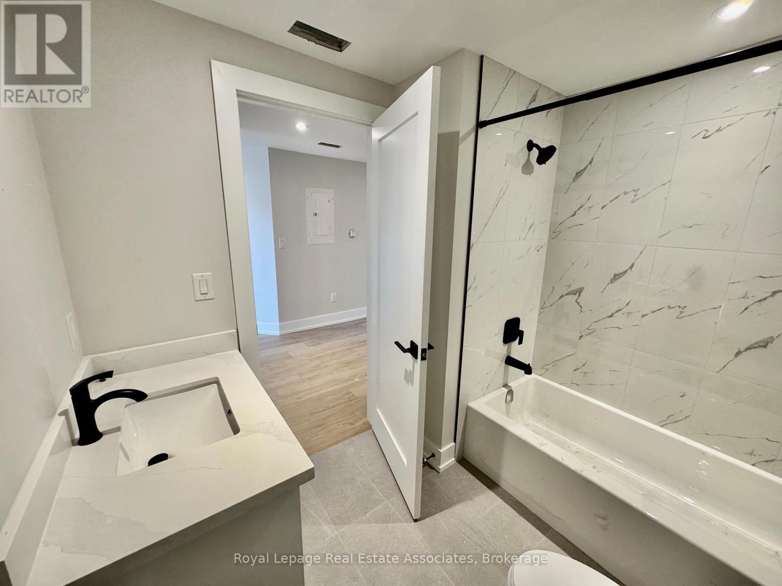 Unit 3 - 246 Marlborough Street, Brantford, Ontario  N3S 4T3 - Photo 9 - X13001982