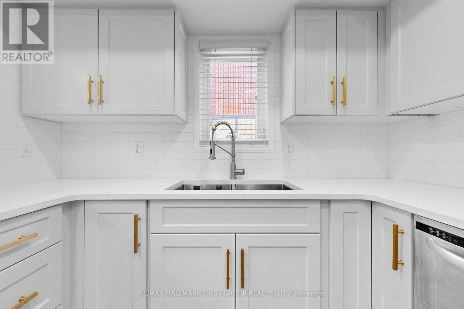 113 - 40 Merchant Lane, Toronto, Ontario  M6P 4J6 - Photo 7 - C12999856