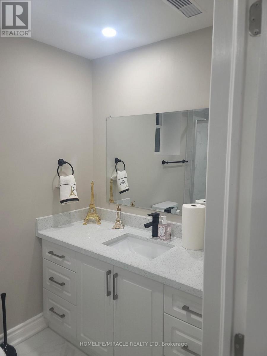 7 Albert Christie Street, Clarington, Ontario  L1C 0T5 - Photo 8 - E13001018