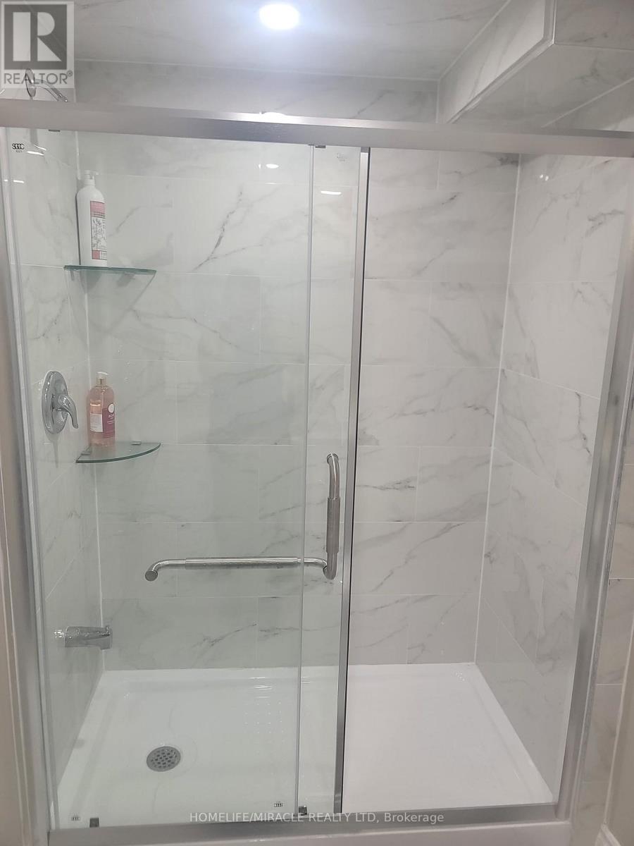 7 Albert Christie Street, Clarington, Ontario  L1C 0T5 - Photo 9 - E13001018