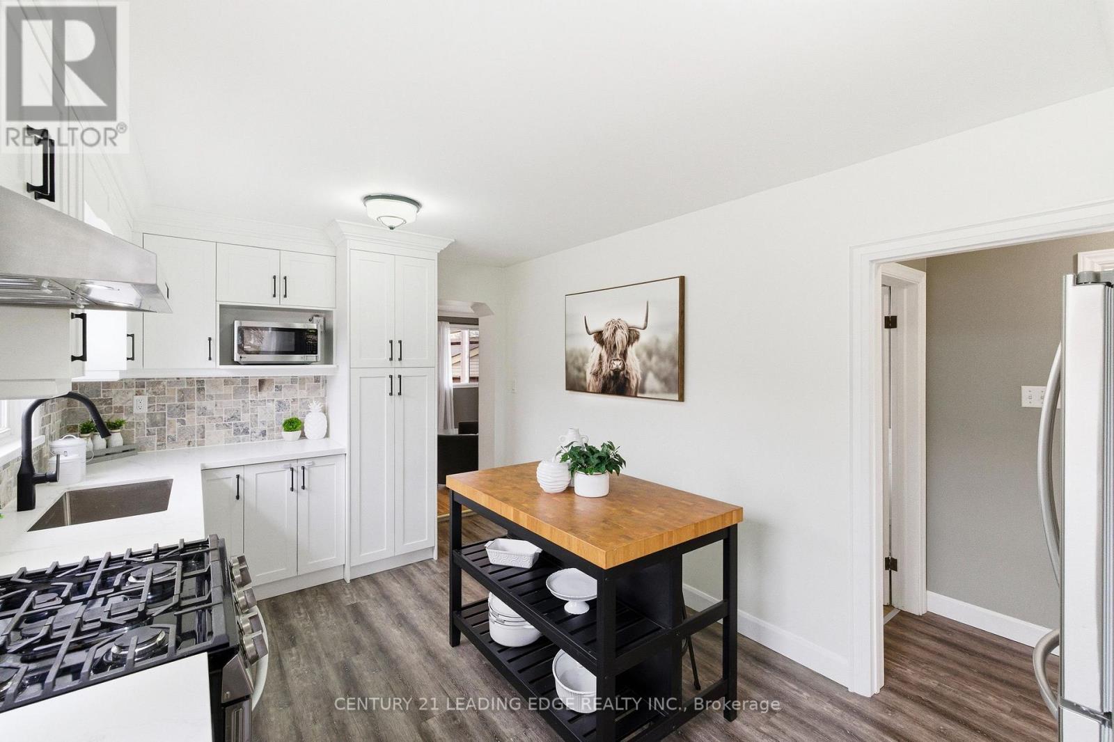 347 Nipigon Street, Oshawa, Ontario  L1J 4P1 - Photo 4 - E12997868