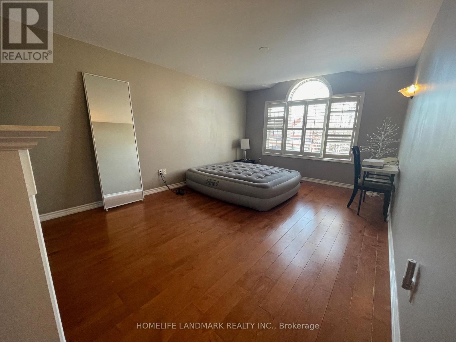 2066 Shady Glen Road, Oakville, Ontario  L6M 3P1 - Photo 13 - W12933772