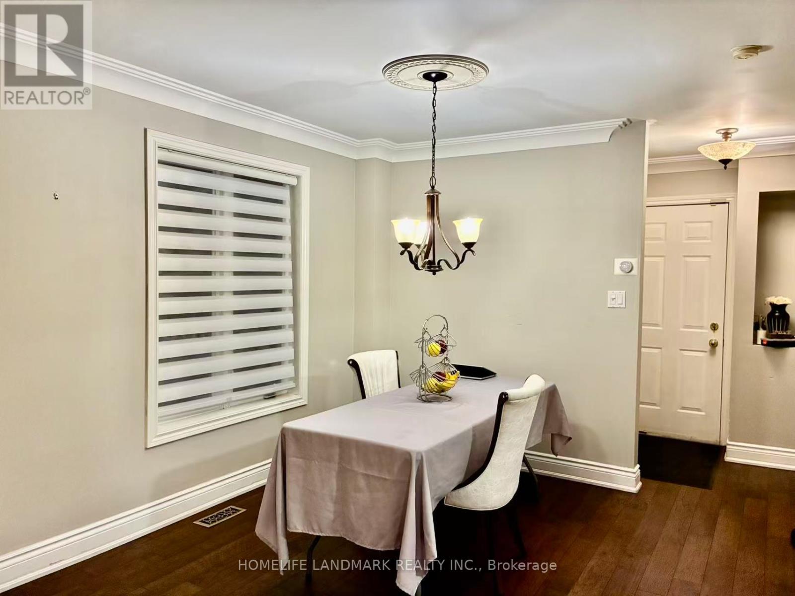 2066 Shady Glen Road, Oakville, Ontario  L6M 3P1 - Photo 7 - W12933772