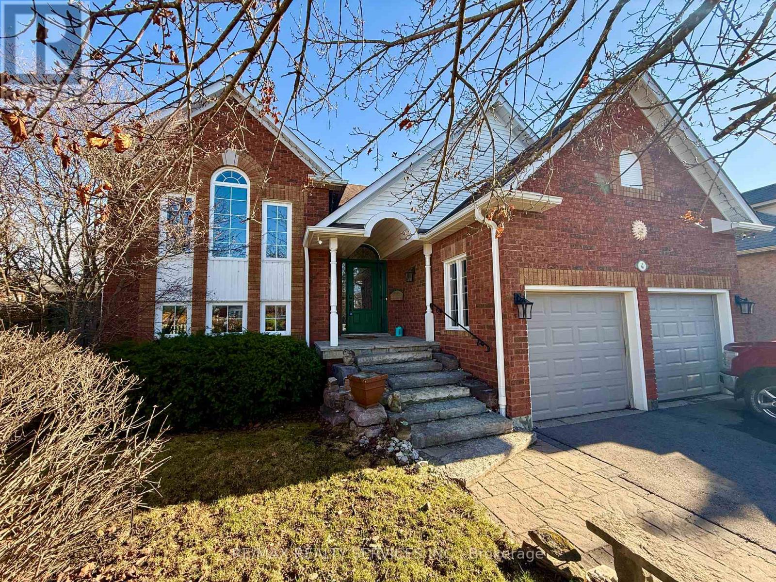 4 VALLEYBRAE COURT, Caledon, Ontario