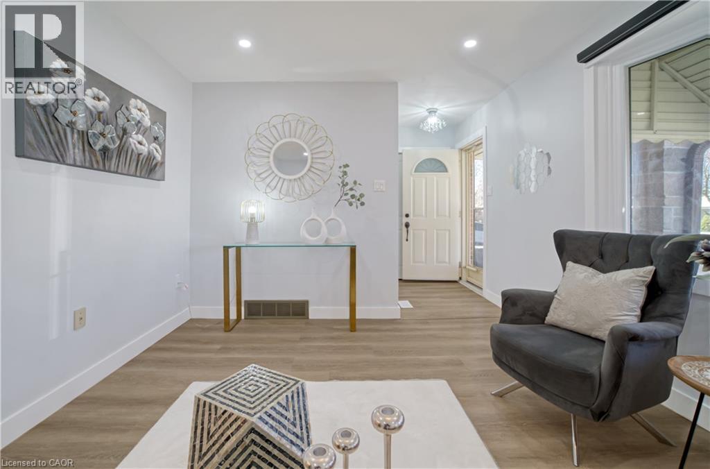 60 Lysanda Avenue, London, Ontario  N5Z 4L3 - Photo 6 - 40820381