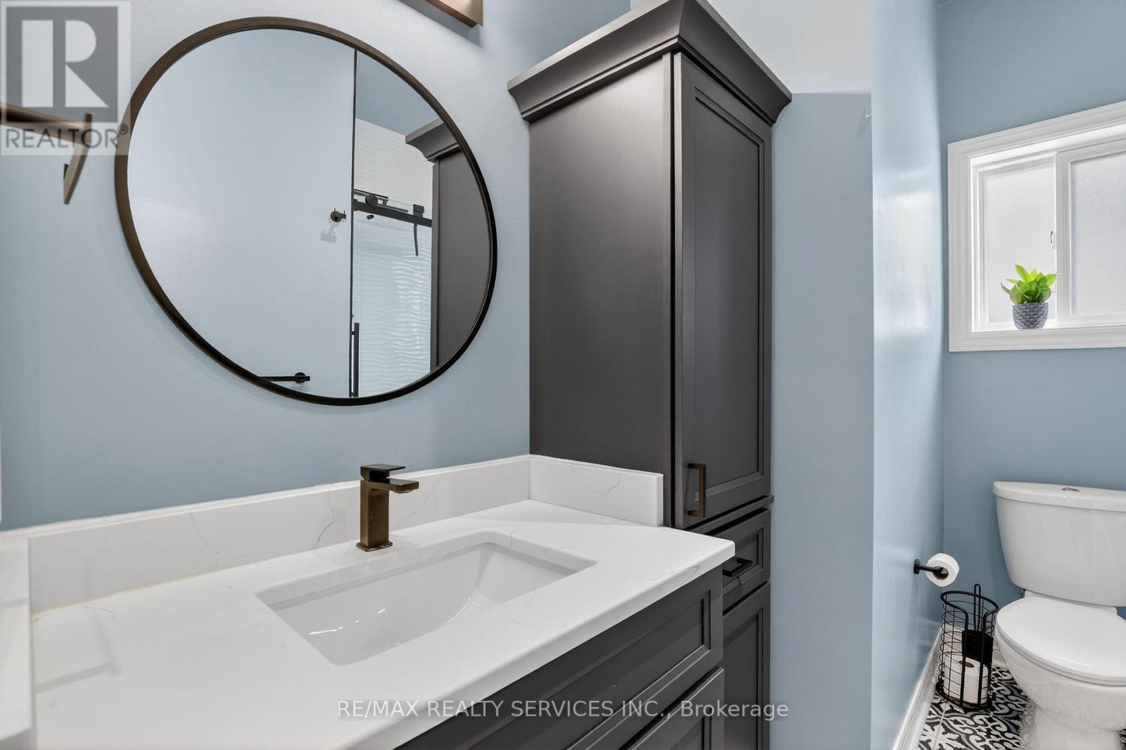 4 Valleybrae Court, Caledon, Ontario  L7C 1B8 - Photo 17 - W12846924