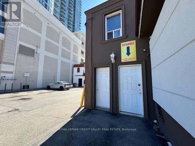 23 George Street N, Brampton, Ontario  L6X 1R3 - Photo 5 - W13001934