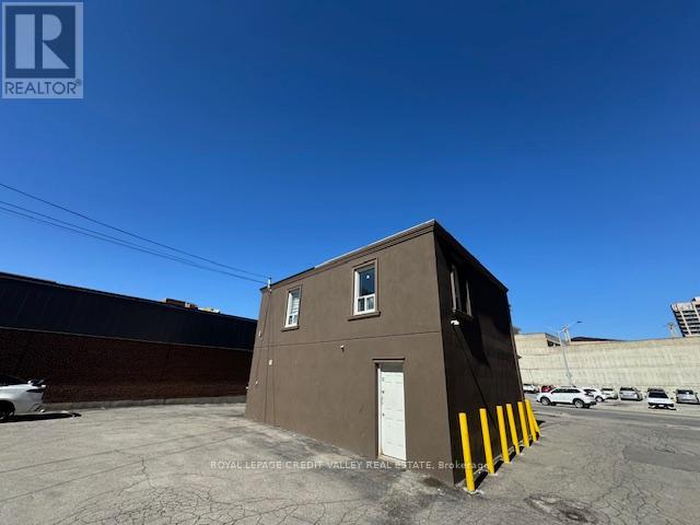 23 George Street N, Brampton, Ontario  L6X 1R3 - Photo 3 - W13001934