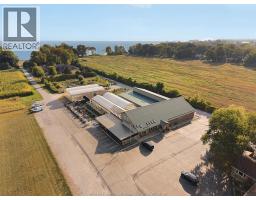 585 SEACLIFF DRIVE, Kingsville, Ontario