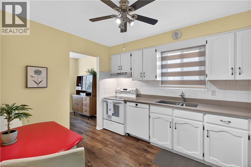 3130 Driftwood Drive, Burlington, Ontario  L7M 3E1 - Photo 12 - 40815165