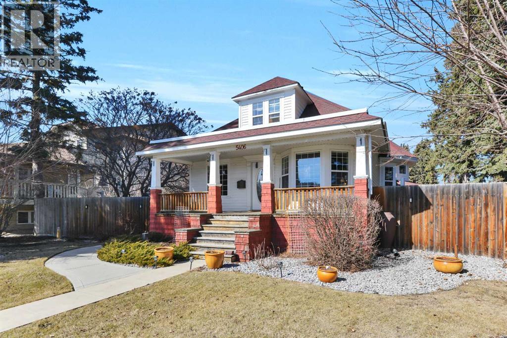 5406 50 Avenue, Lacombe, Alberta  T4L 1N5 - Photo 1 - A2294057