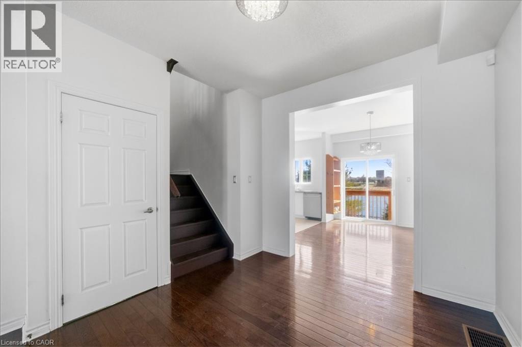 355 Hobbs Crescent, Milton, Ontario  L9T 0J3 - Photo 3 - 40818241