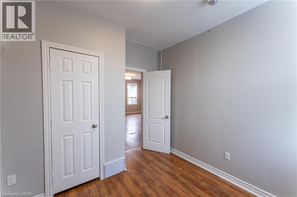 141 Wellington Street N Unit# 2, Hamilton, Ontario  L8R 1N4 - Photo 5 - 40821012