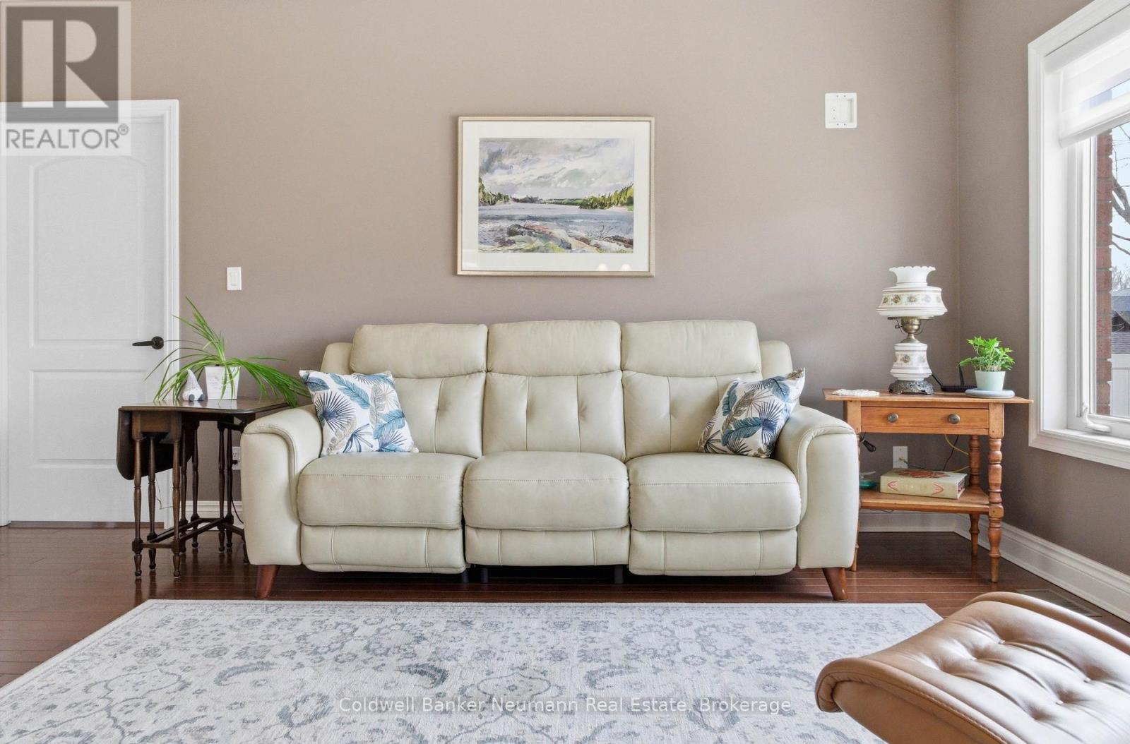 12 Brown Street S, Minto, Ontario  N0G 1M0 - Photo 11 - X12918044