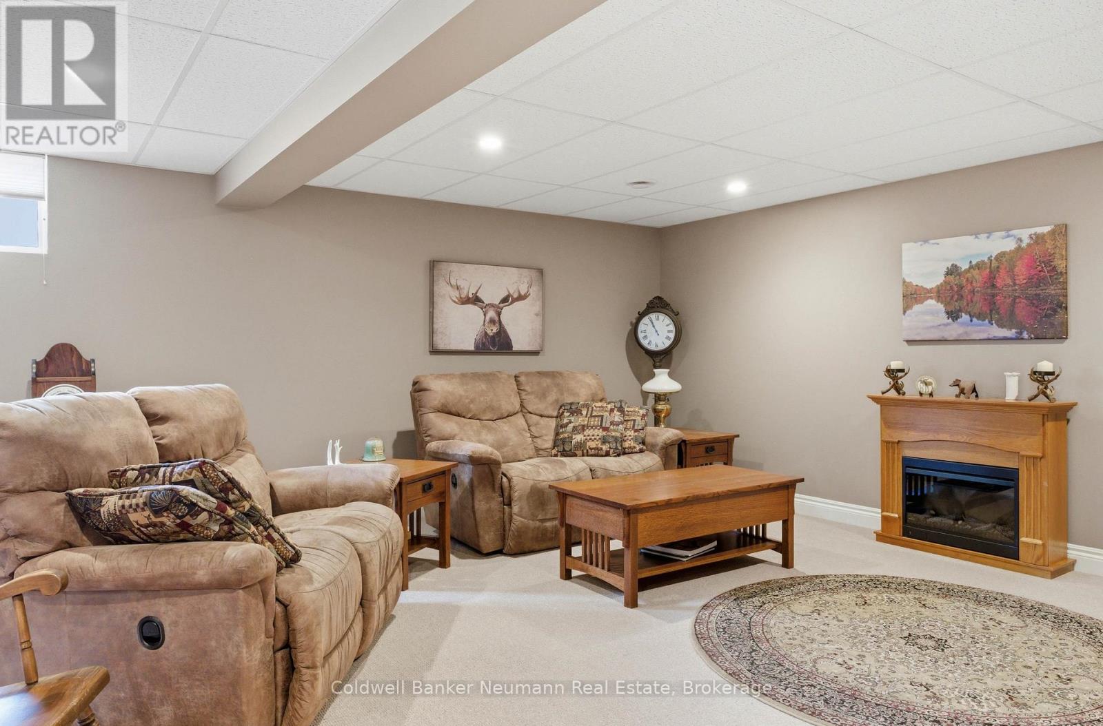 12 Brown Street S, Minto, Ontario  N0G 1M0 - Photo 28 - X12918044