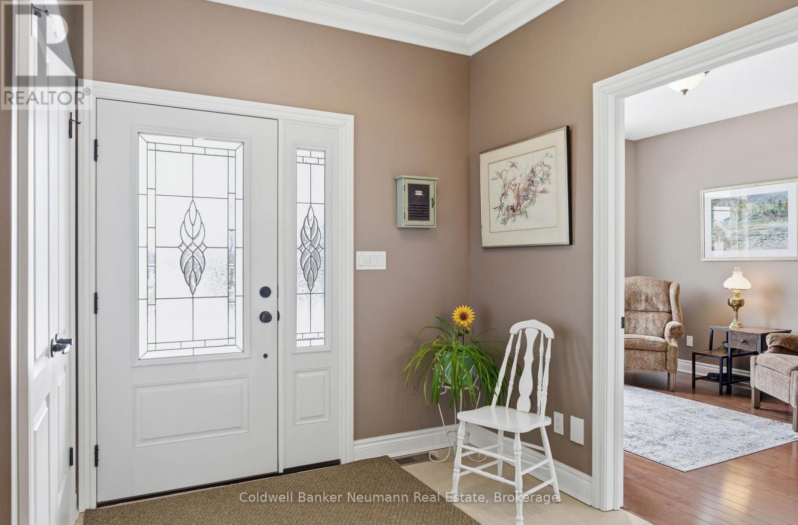 12 Brown Street S, Minto, Ontario  N0G 1M0 - Photo 3 - X12918044