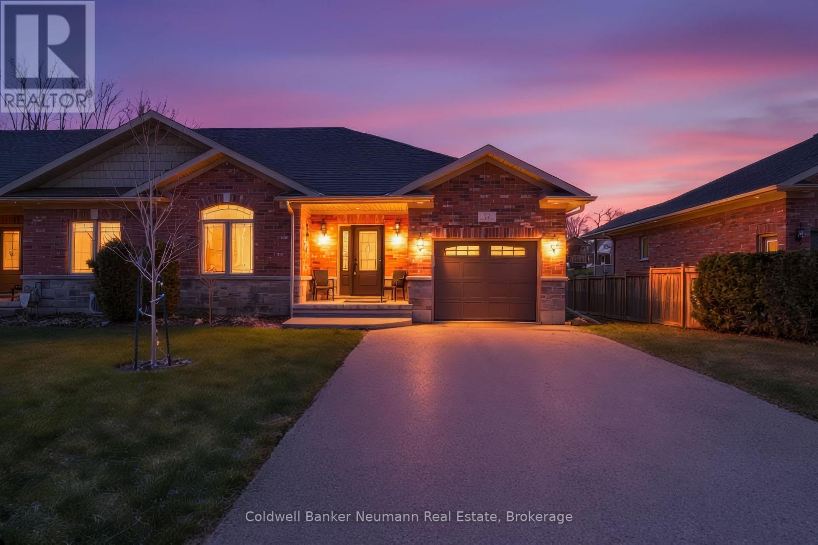 12 Brown Street S, Minto, Ontario  N0G 1M0 - Photo 49 - X12918044