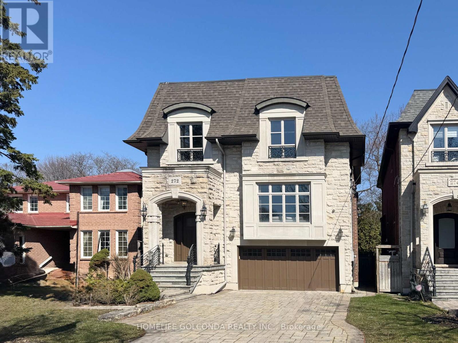 272 BYNG AVENUE, Toronto, Ontario