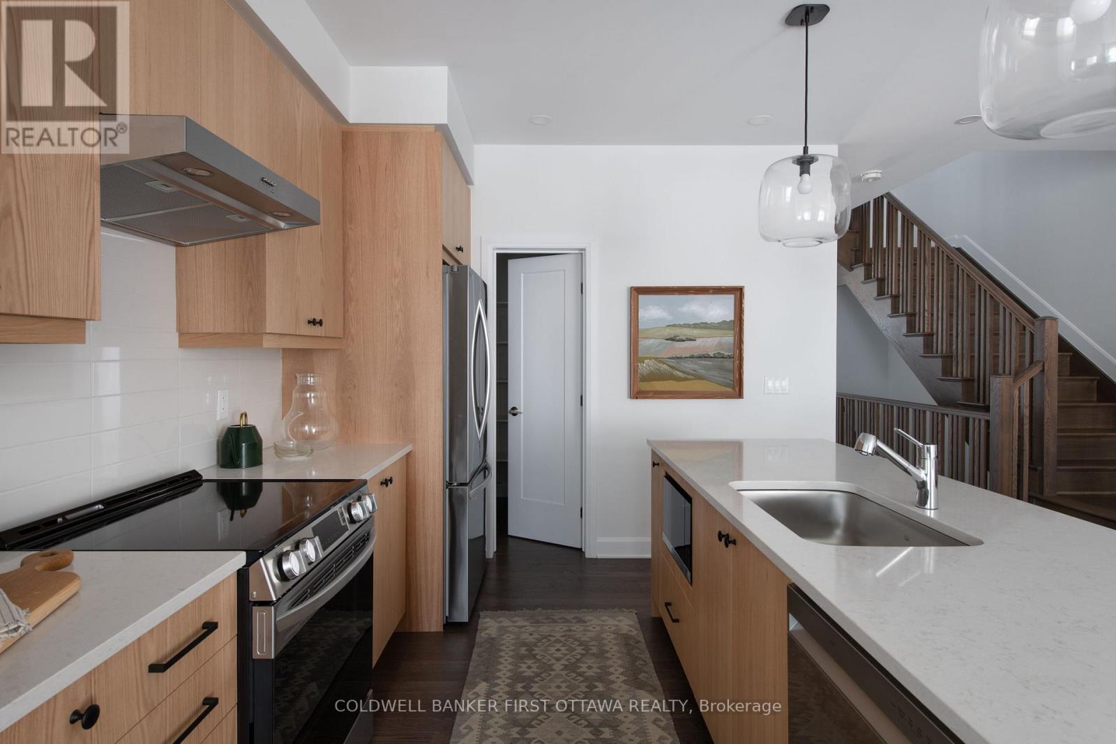 61 Trotman Street, Carleton Place, Ontario  K7C 0J8 - Photo 5 - X12742792