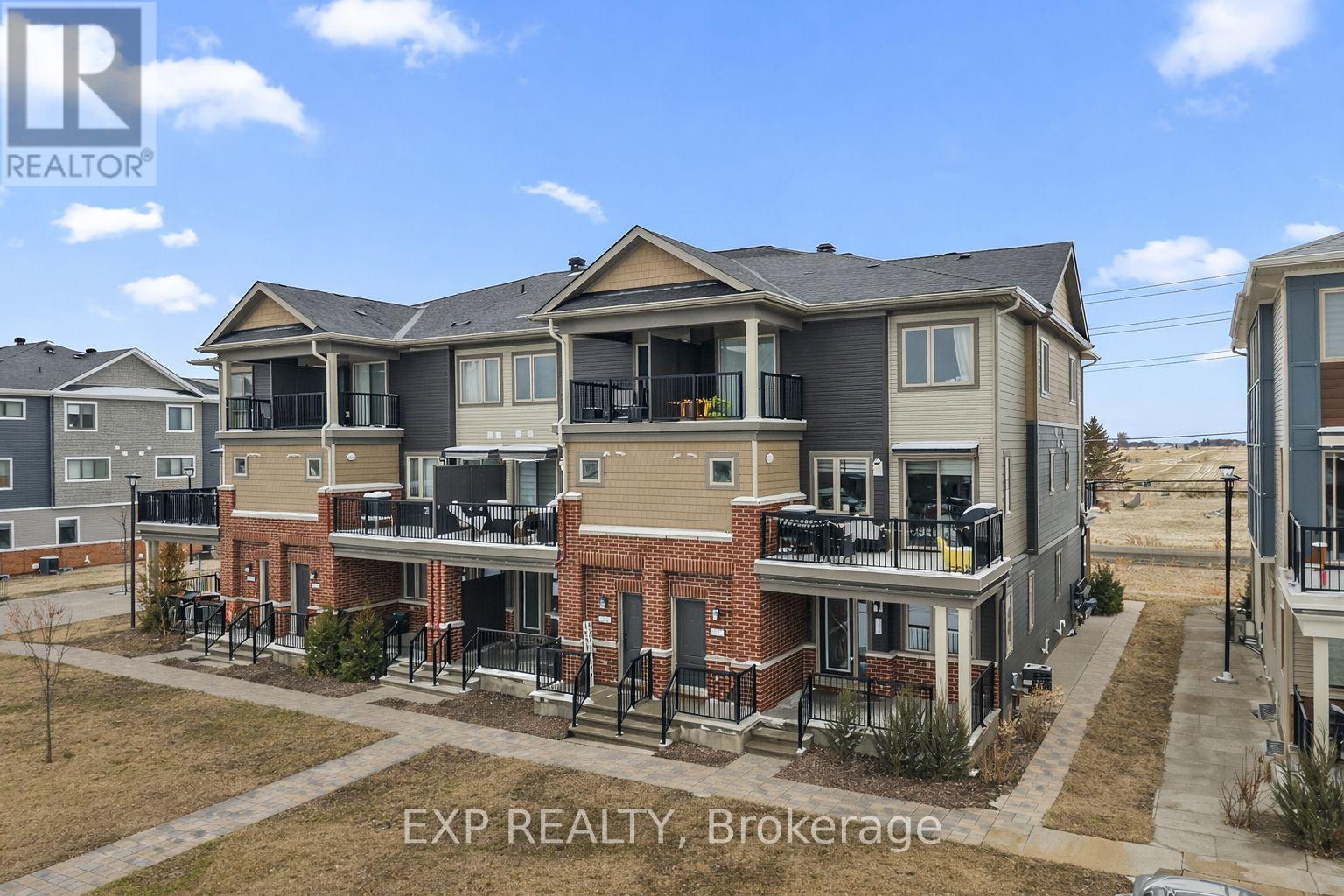 704 Lapland Private, Ottawa, Ontario  K2V 0S4 - Photo 2 - X12965222