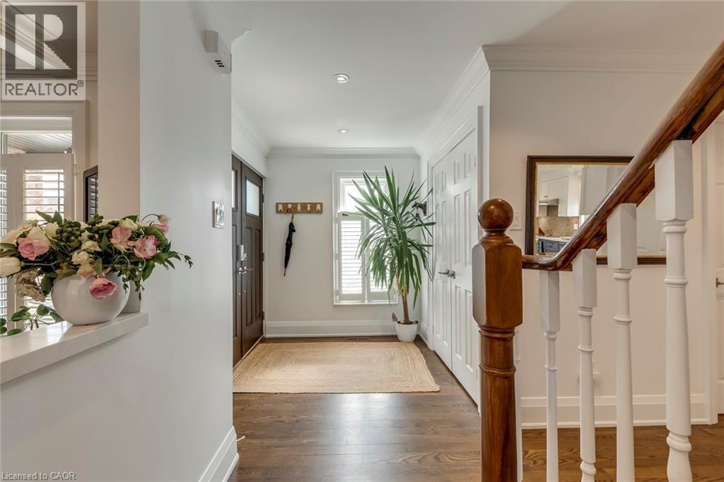 3311 Springvale Court, Burlington, Ontario  L7M 3Y6 - Photo 3 - 40819418