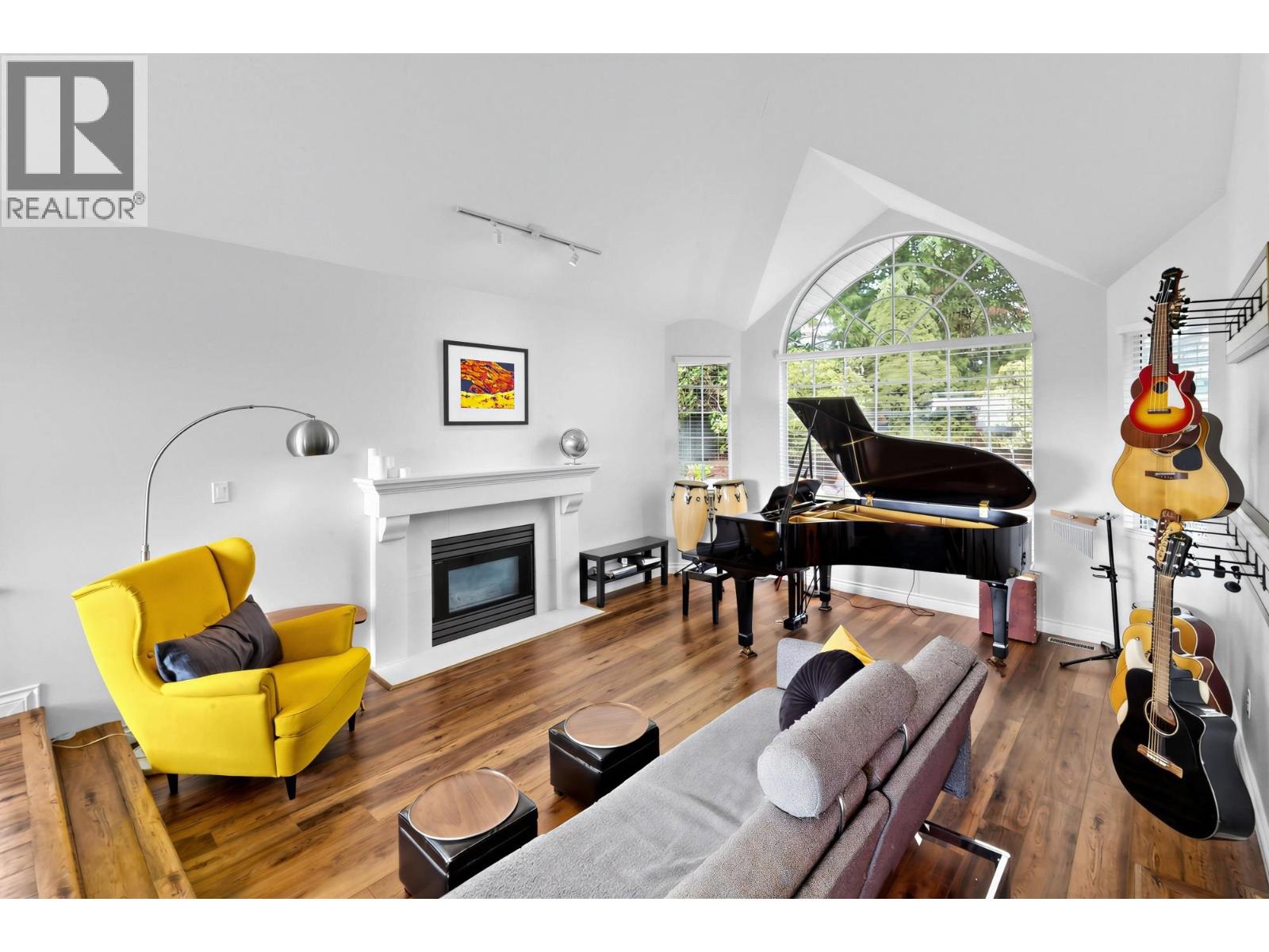 2972 Robson Drive, Coquitlam, British Columbia  V3E 2T1 - Photo 4 - R3111706