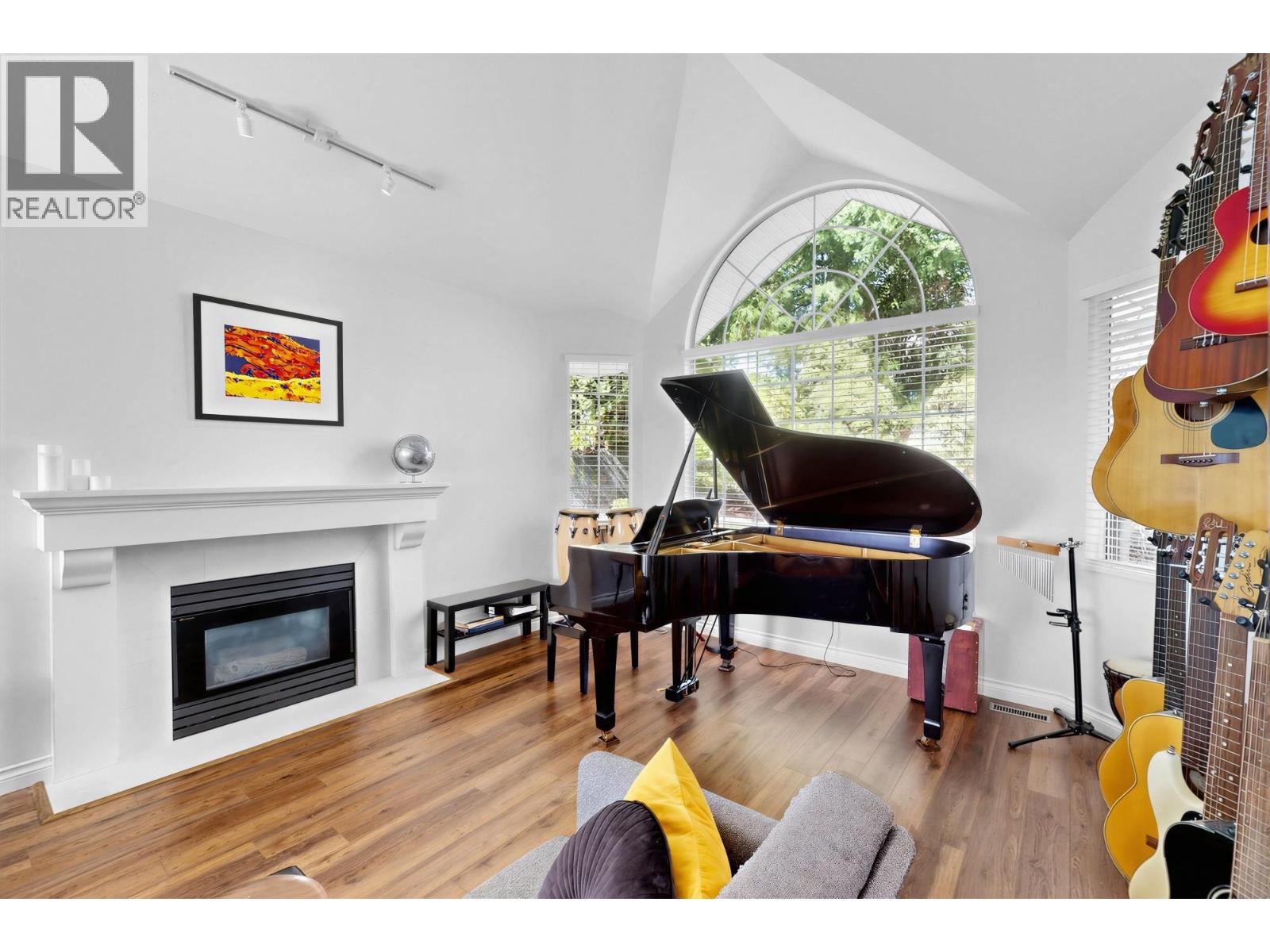 2972 Robson Drive, Coquitlam, British Columbia  V3E 2T1 - Photo 5 - R3111706