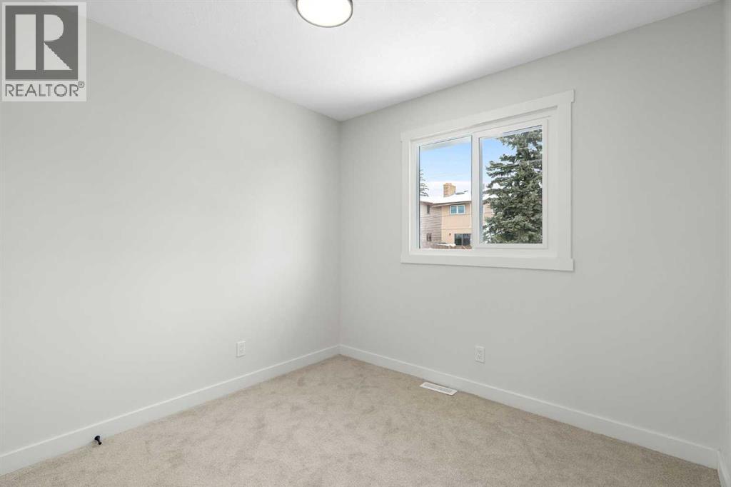 24 Hawkwood Crescent Nw, Calgary, Alberta  T3G 1X5 - Photo 30 - A2295538