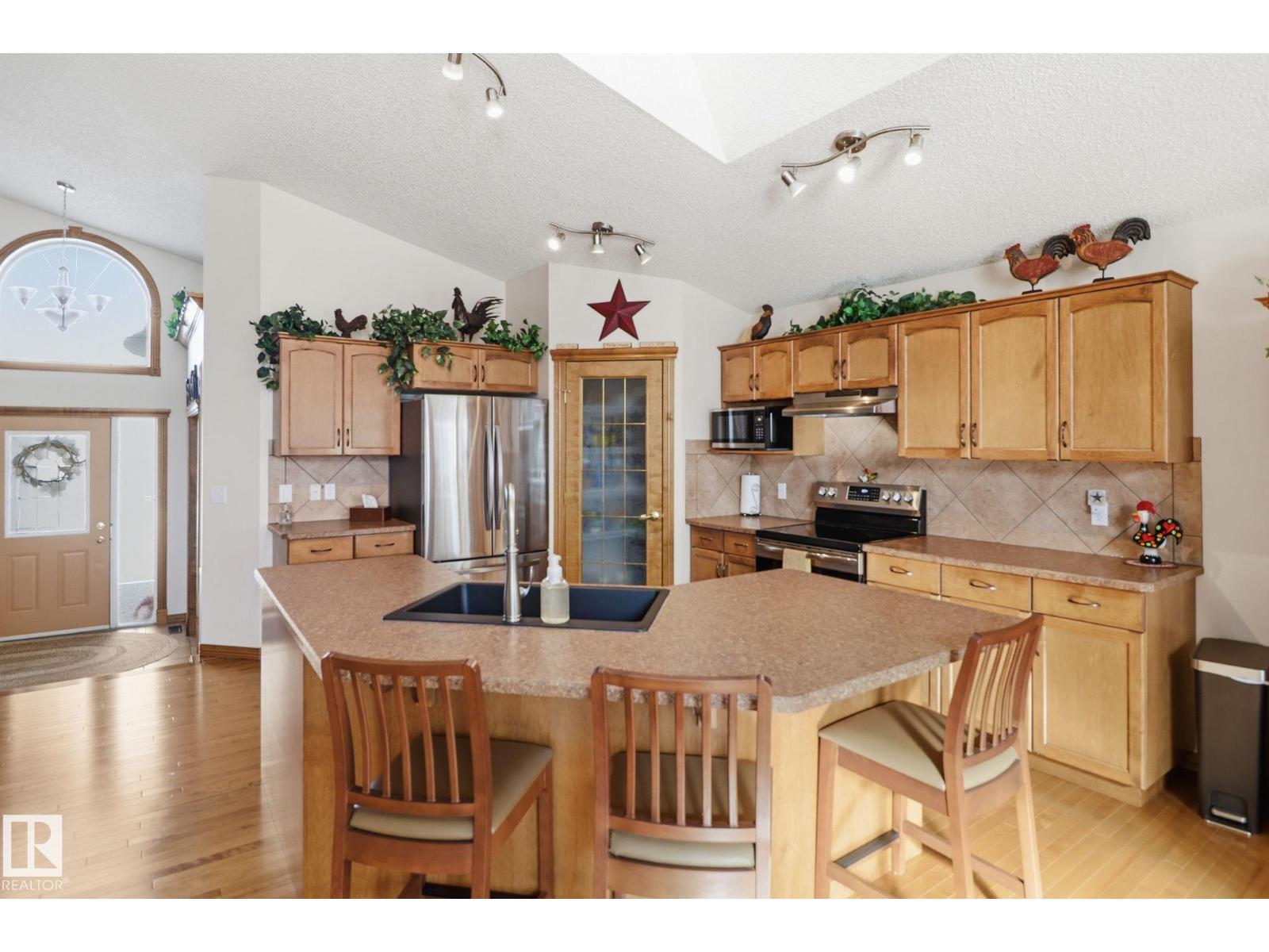 5 Richelieu Pl, Beaumont, Alberta  T4X 1S4 - Photo 9 - E4479668