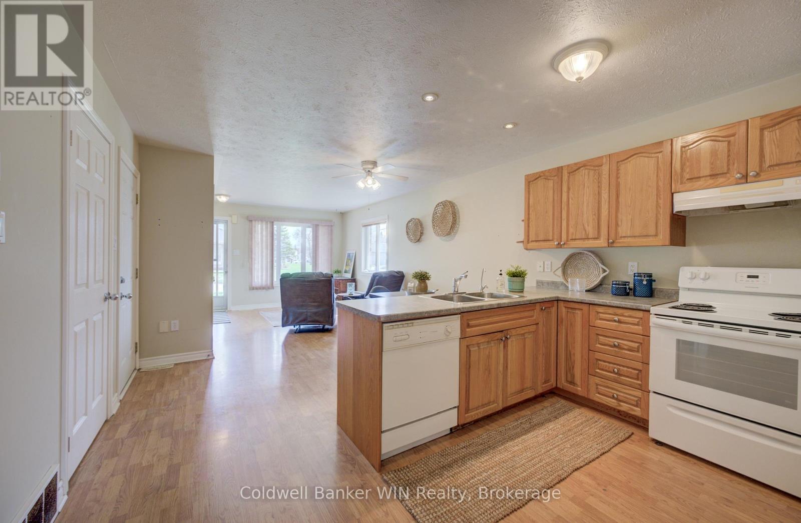 1 - 302 Park Street W, West Grey, Ontario  N0G 1R0 - Photo 12 - X13002352