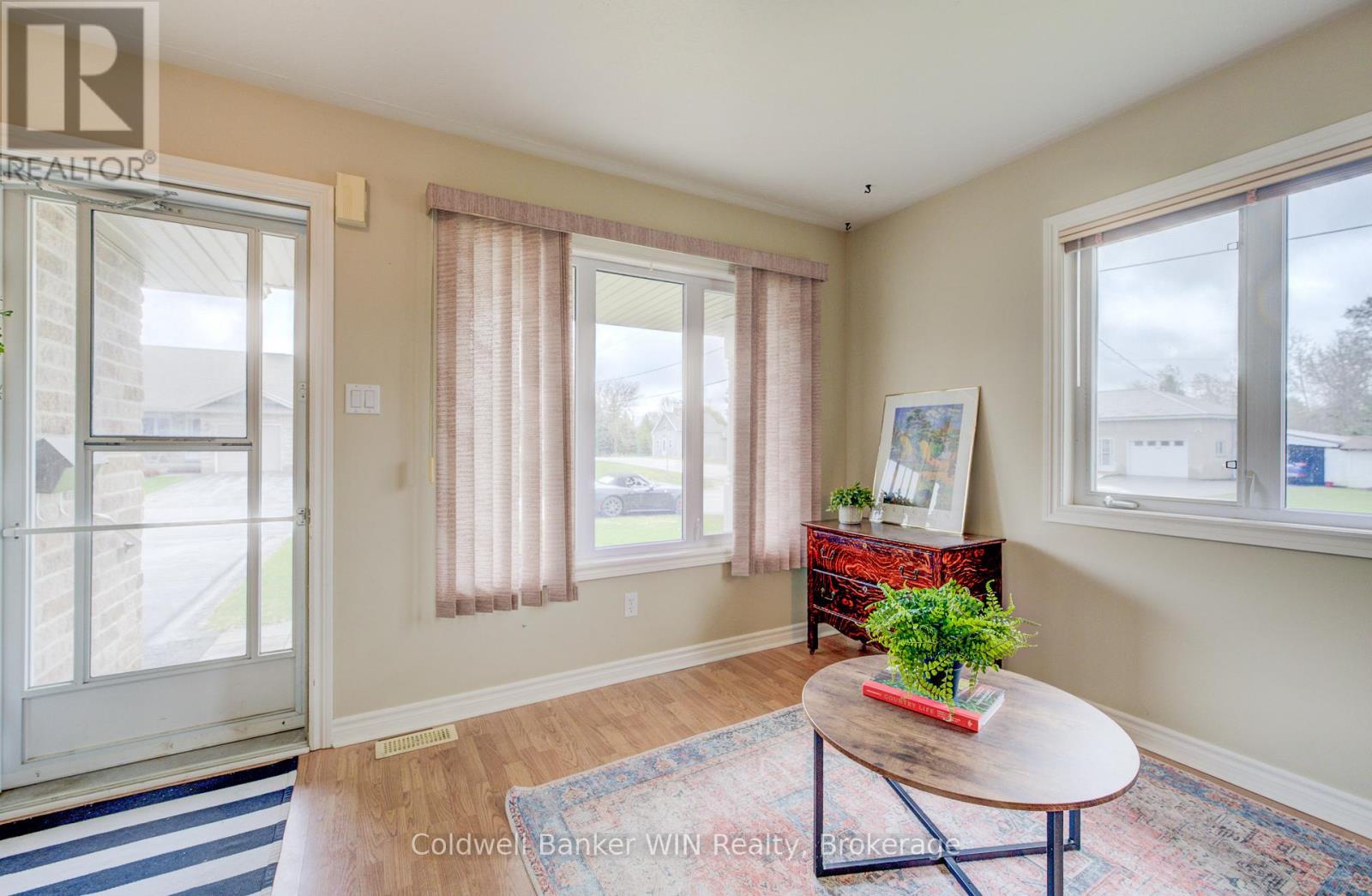 1 - 302 Park Street W, West Grey, Ontario  N0G 1R0 - Photo 4 - X13002352