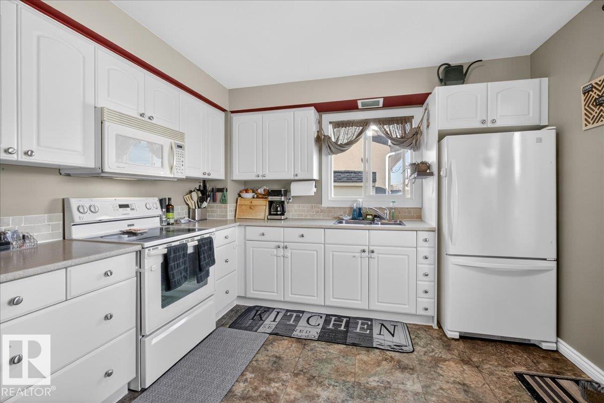 33 Collingwood Av E, Spruce Grove, Alberta  T7X 2A9 - Photo 12 - E4482360