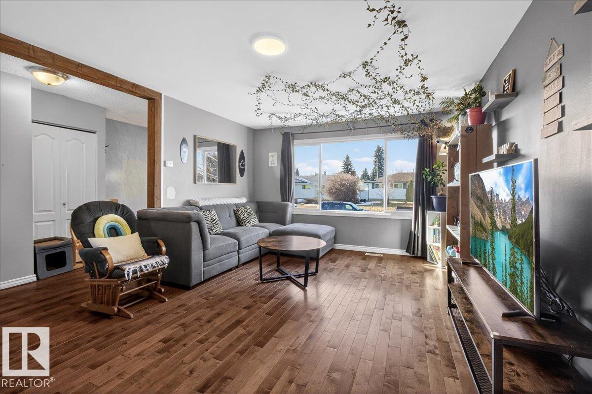 33 Collingwood Av E, Spruce Grove, Alberta  T7X 2A9 - Photo 6 - E4482360