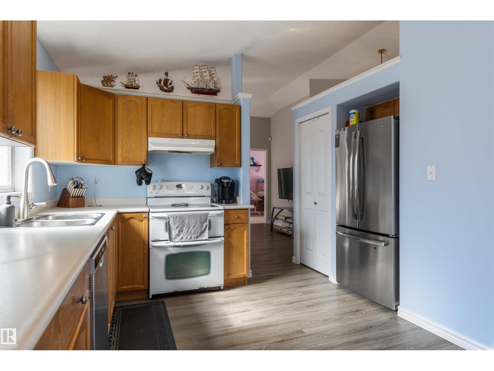 21 Dubonnet Wy, St. Albert, Alberta  T8N 6S4 - Photo 10 - E4482365