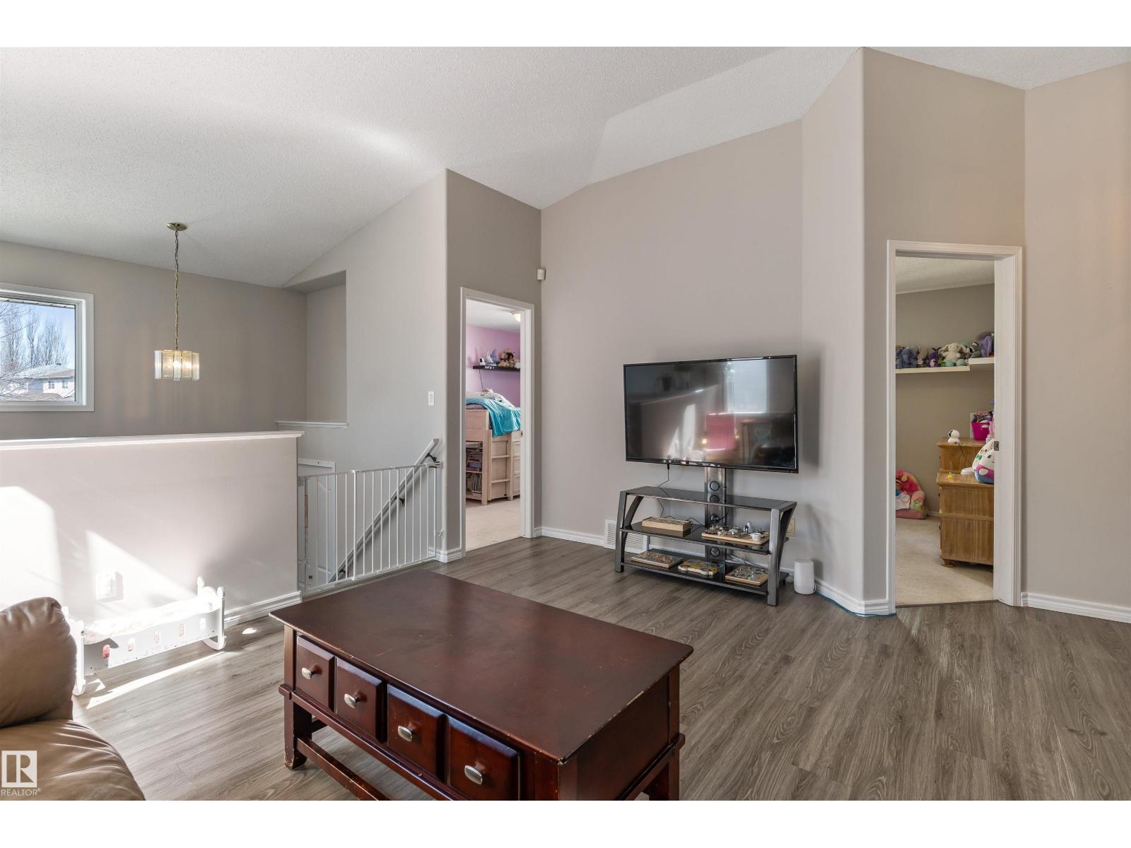 21 Dubonnet Wy, St. Albert, Alberta  T8N 6S4 - Photo 6 - E4482365