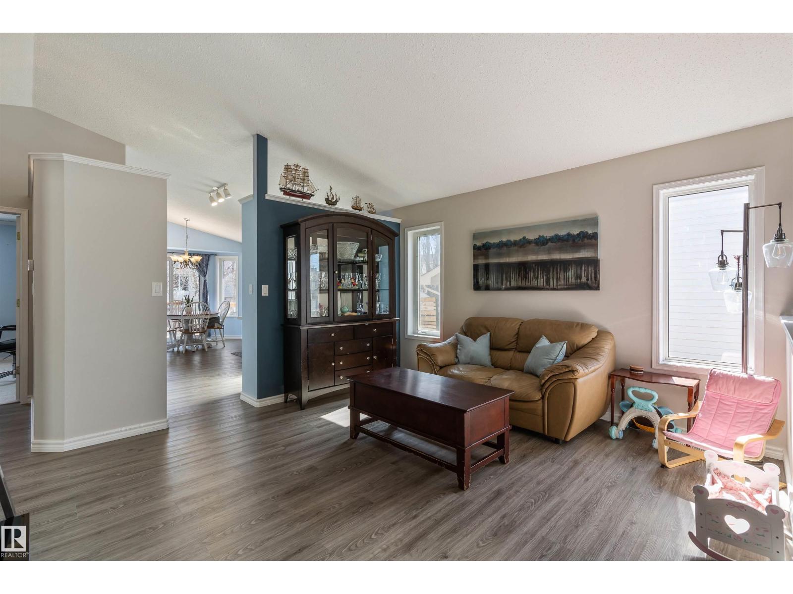 21 Dubonnet Wy, St. Albert, Alberta  T8N 6S4 - Photo 7 - E4482365