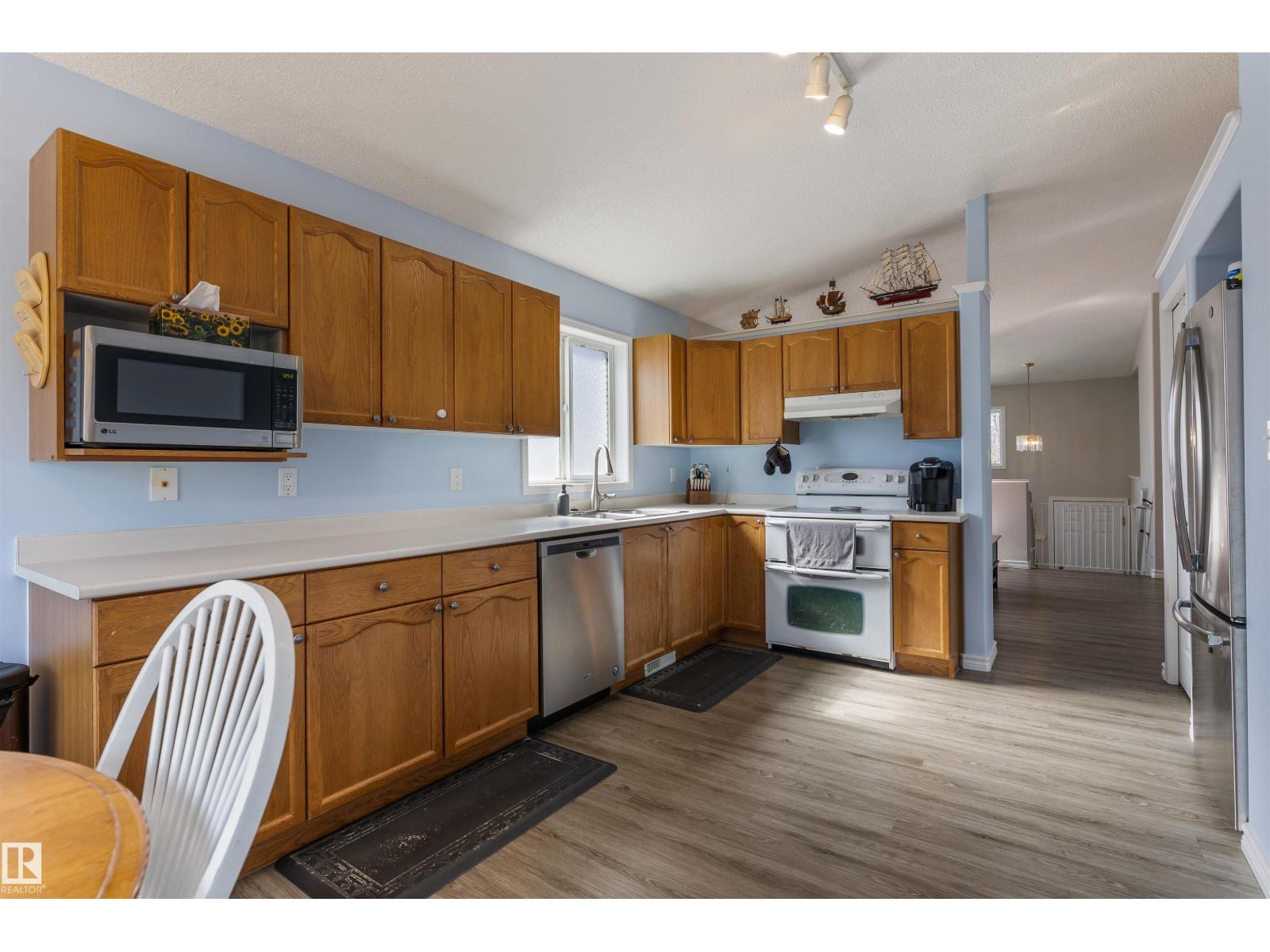 21 Dubonnet Wy, St. Albert, Alberta  T8N 6S4 - Photo 8 - E4482365