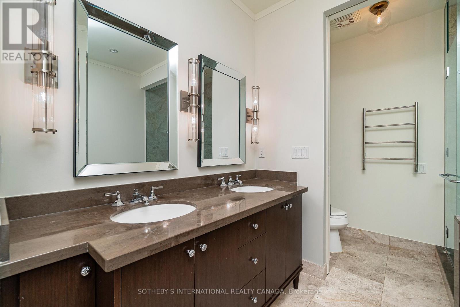 4201 - 183 Wellington Street W, Toronto, Ontario  M5V 0A1 - Photo 22 - C13002074