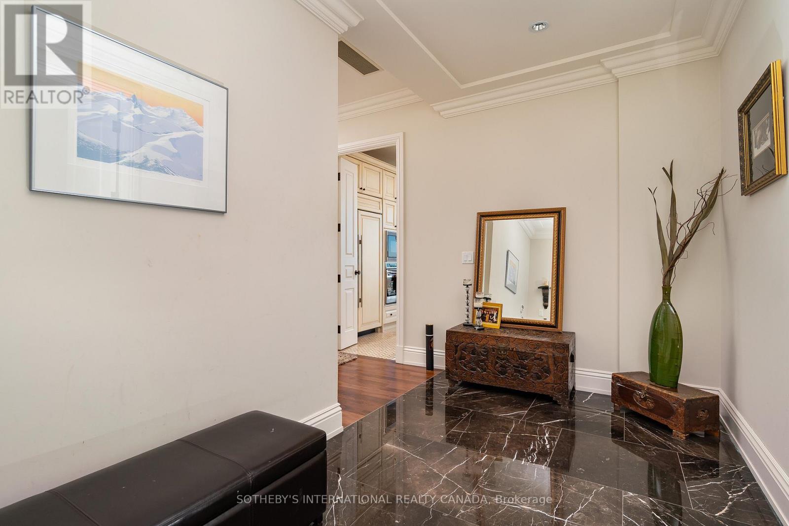 4201 - 183 Wellington Street W, Toronto, Ontario  M5V 0A1 - Photo 3 - C13002074