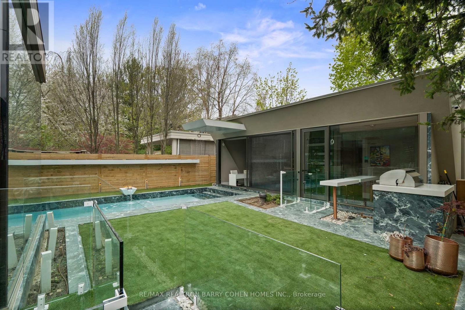 210 Glenayr Road, Toronto, Ontario  M5P 3C3 - Photo 45 - C13002078