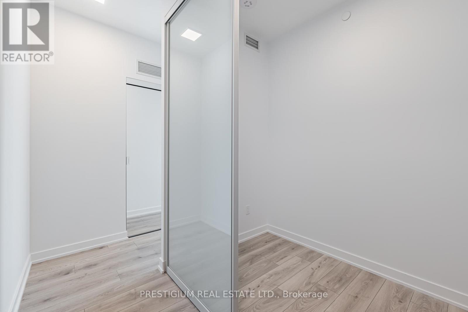 3009 - 29 Green Trail Court, Toronto, Ontario  M2K 0J9 - Photo 4 - C13002176