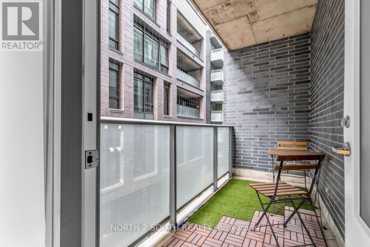 225 - 95 Bathurst Street, Toronto, Ontario  M5V 0H7 - Photo 18 - C13002240