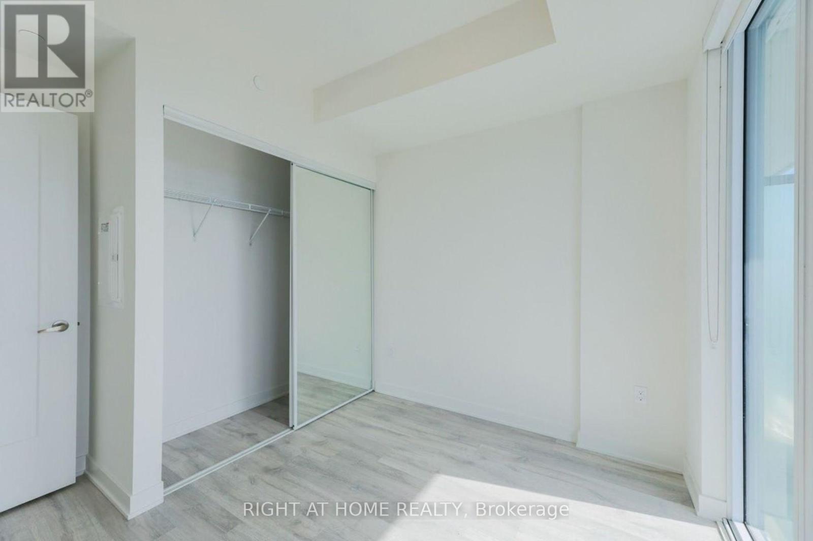 2408 - 70 Princess Street, Toronto, Ontario  M5A 0X6 - Photo 17 - C13002270