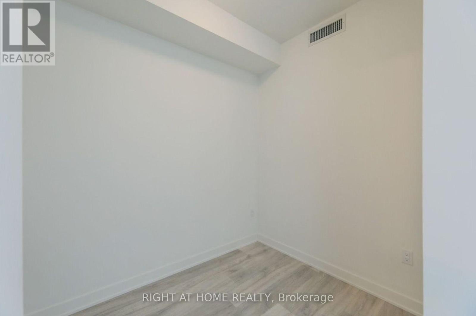 2408 - 70 Princess Street, Toronto, Ontario  M5A 0X6 - Photo 18 - C13002270