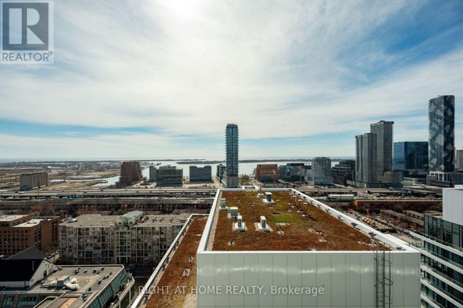 2408 - 70 Princess Street, Toronto, Ontario  M5A 0X6 - Photo 22 - C13002270